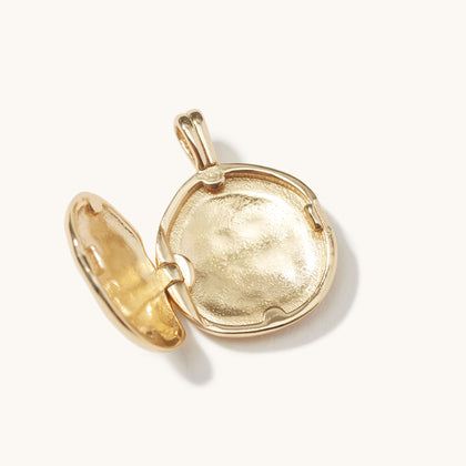 Organic Locket Gold